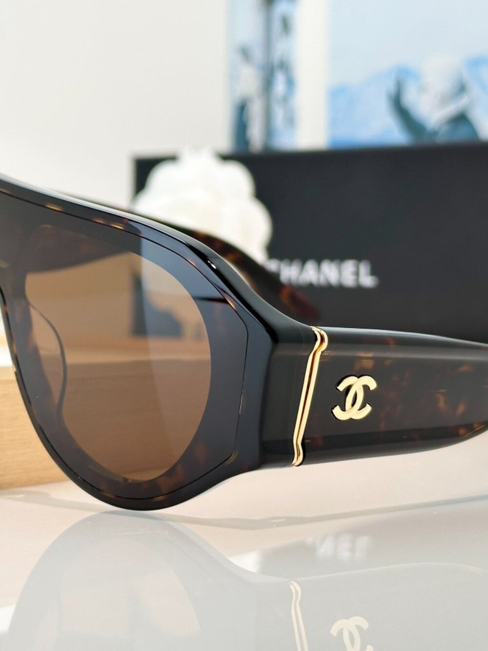 NWT CHANEL Tortoise Shell Shield Aviator Sunglasses Gold CC Logo - Picture 7 of 10